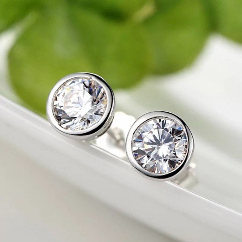 Round Austrian Crystal Stud Earrings - Picture 5 of 8